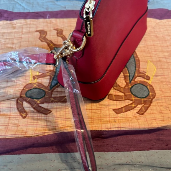 Lovevook  Crossbody Bag - Picture 2 of 8